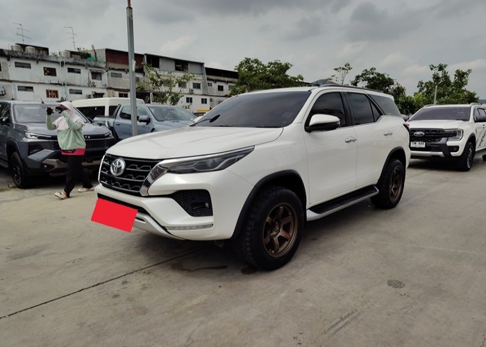 2021 Toyota Fortuner
