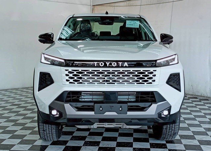 2026 Toyota HILUX TRAVO OVERLAND PLUS DOUBLE CAB