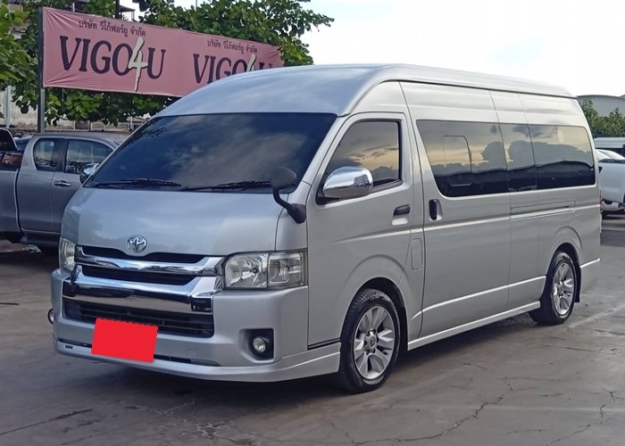 2019 Toyota Commuter