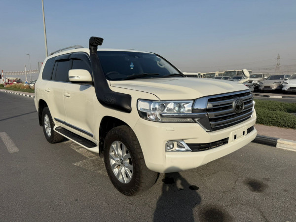 2020 Toyota Land Cruiser
