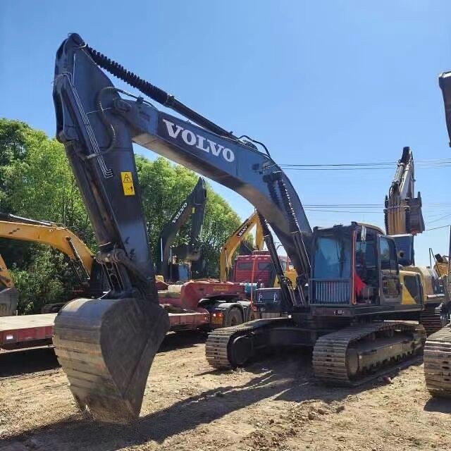 2021 Volvo EC290 tracked excavator
