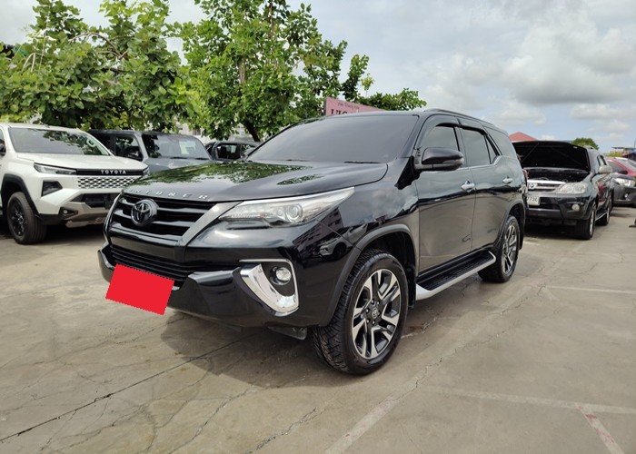 2020 Toyota Fortuner