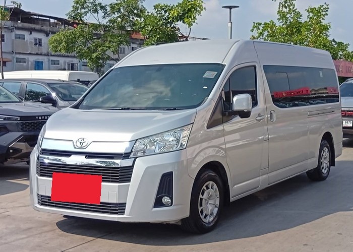 2020 Toyota Commuter