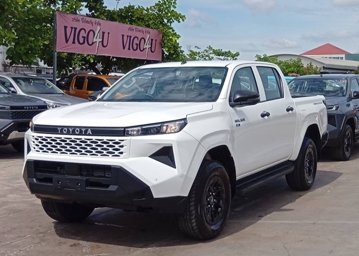 2026 Toyota HILUX TRAVO SMART DOUBLE CAB