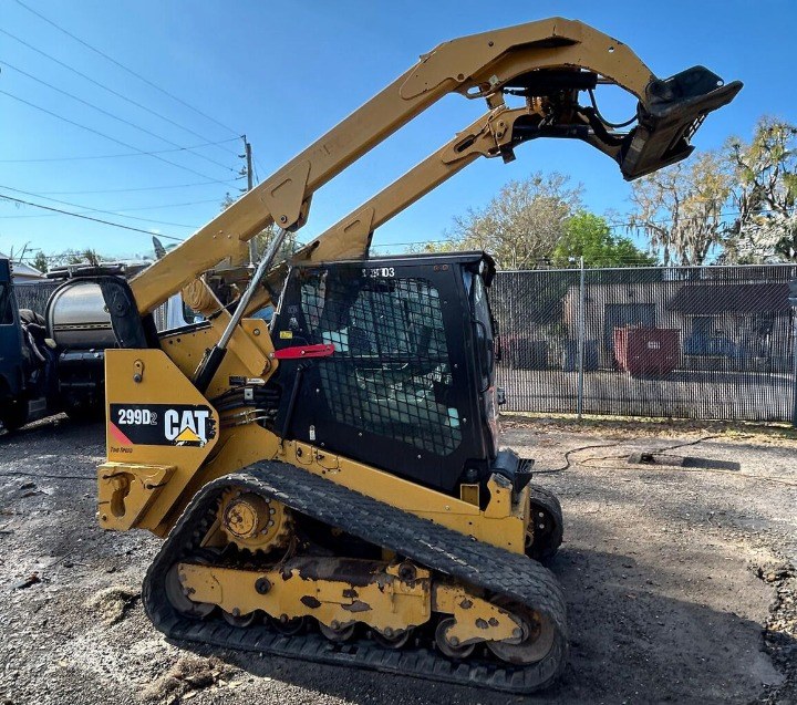 2019 Caterpillar  299D2 compact track loader